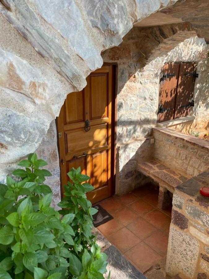 Find Your Peace In A Traditional Country House!! Láyia Zewnętrze zdjęcie