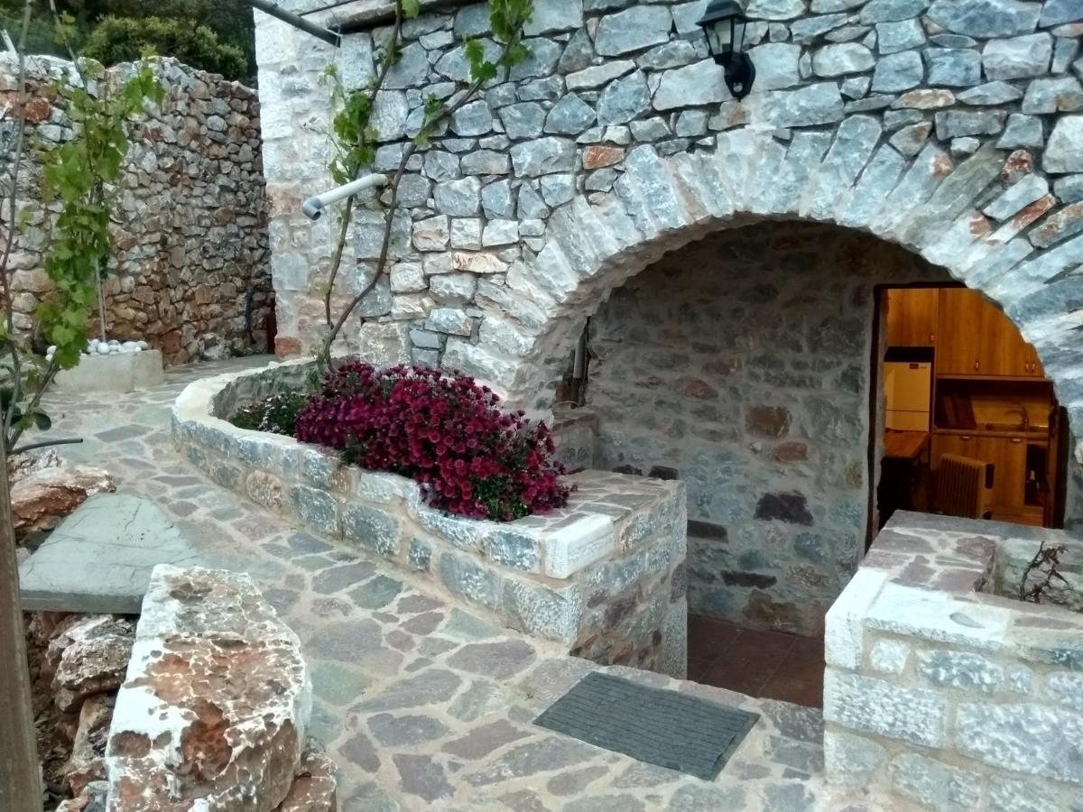 Find Your Peace In A Traditional Country House!! Láyia Zewnętrze zdjęcie